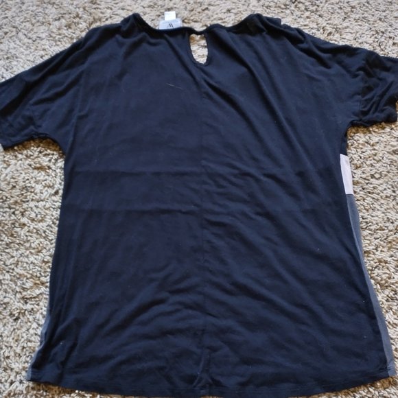 Worthington - Size Petite Small - Black Gray and Tan Blouse - Picture 3 of 3